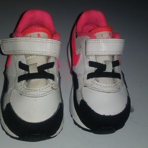 Toddler girl nike